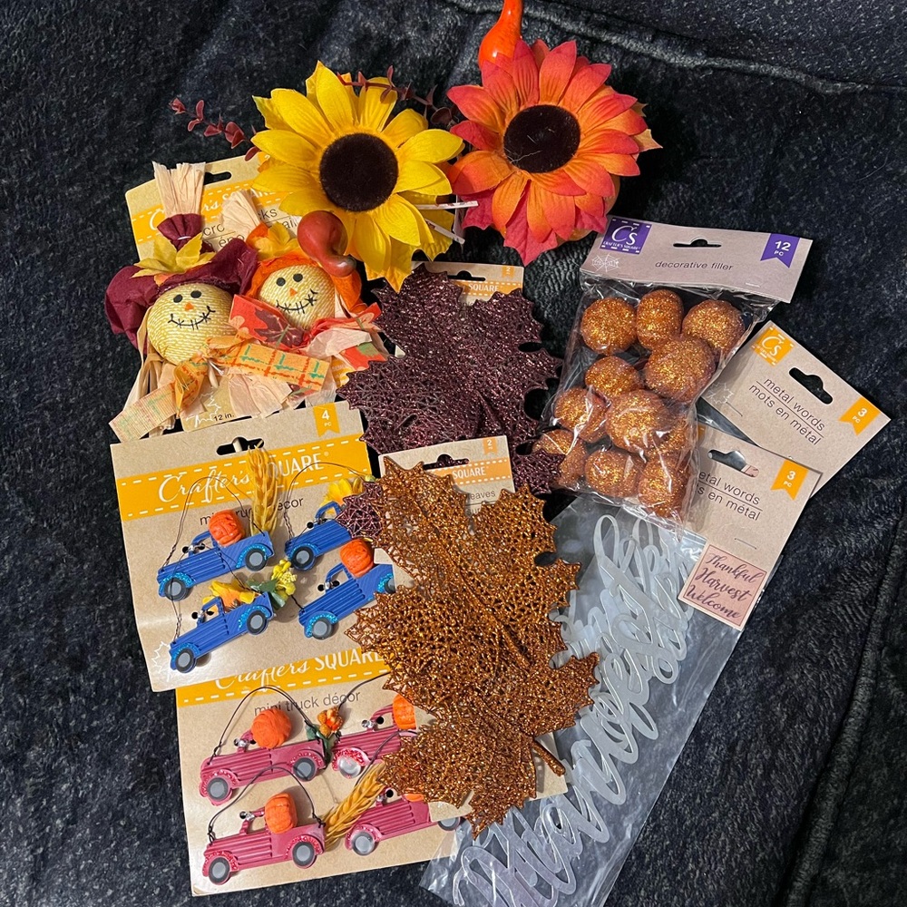Autumn Harvest Decor Set with Sunflowers and Scarecrows